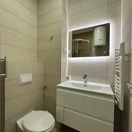 شقة Grathus Deluxe Apartmani *